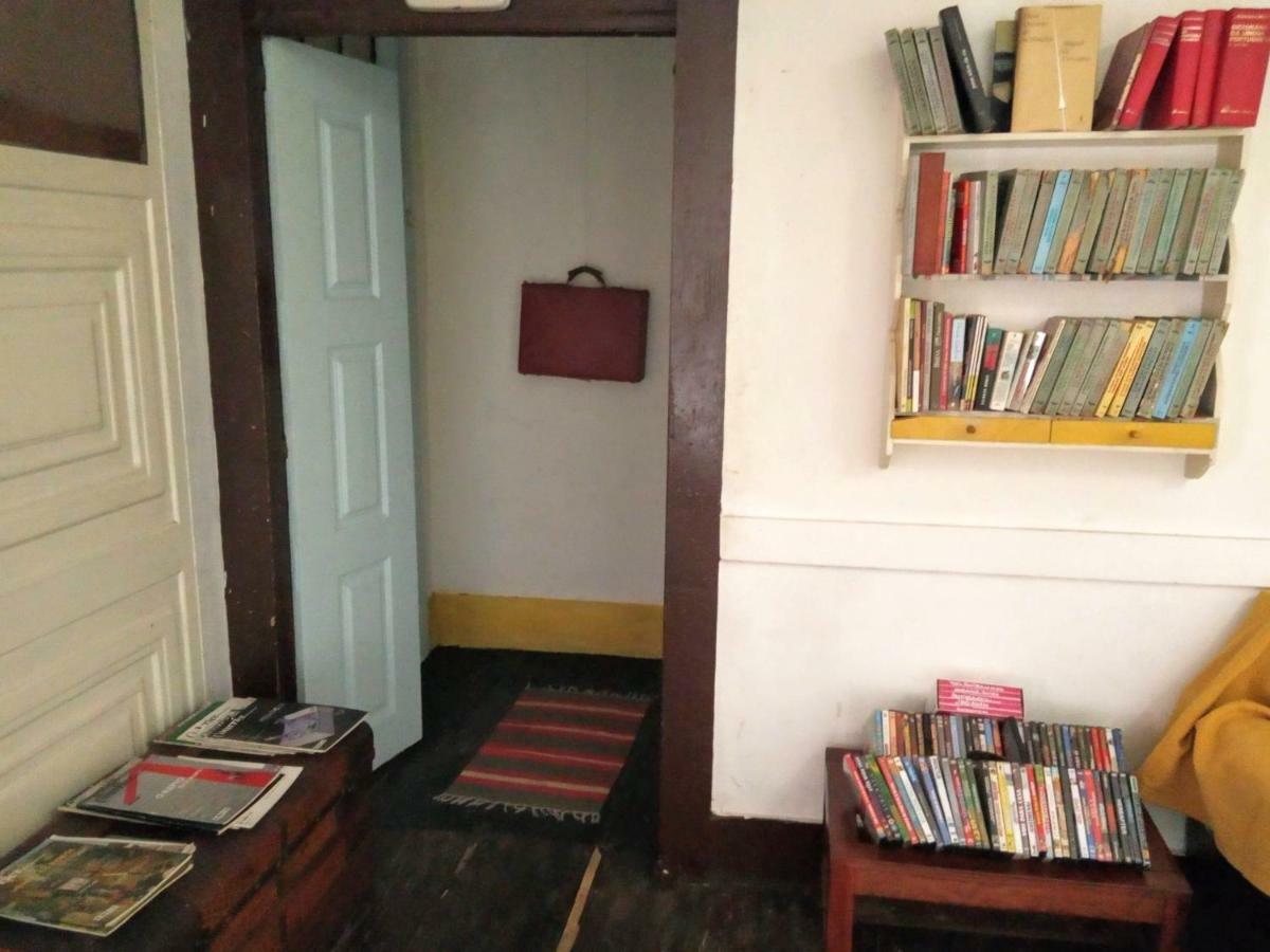 Family Adams House Hostel Брага Екстер'єр фото